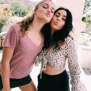 Meet your Posher, Chloe